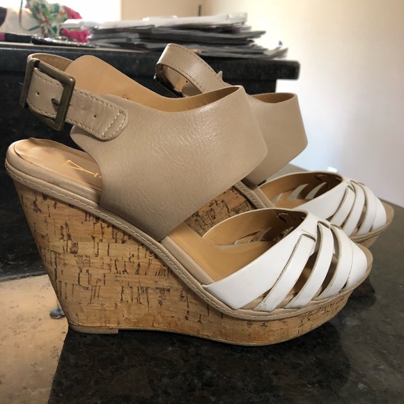 White & Tan Wedges - Picture 3 of 5